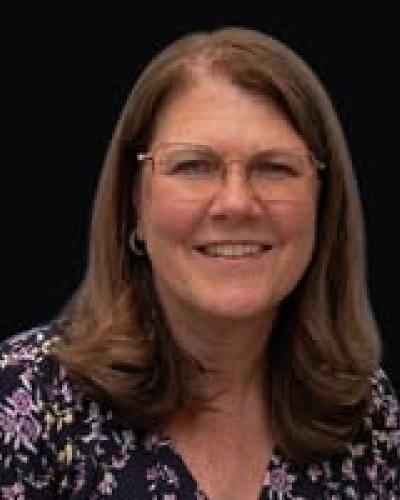 Photo of Shannon Barton